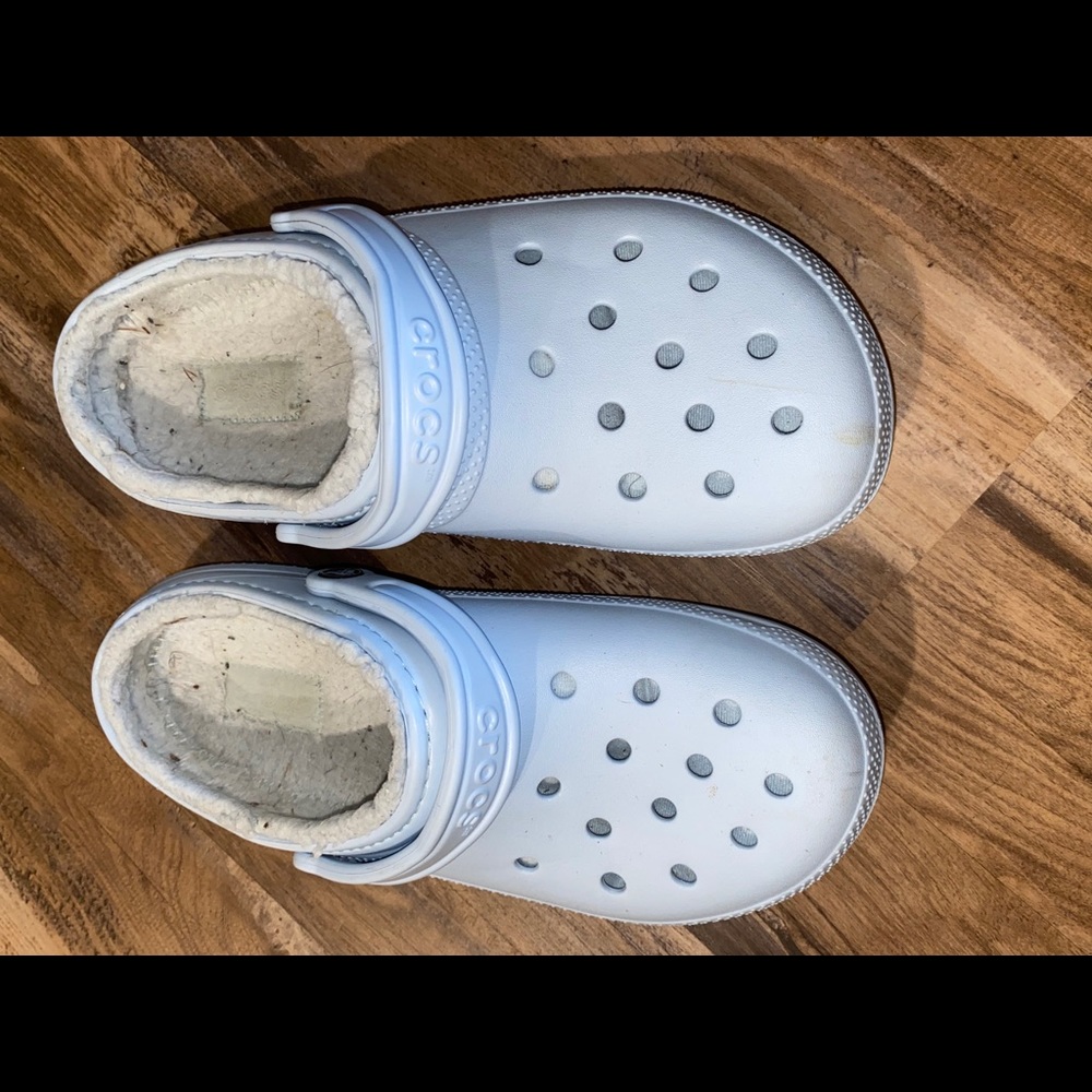 Lined crocs